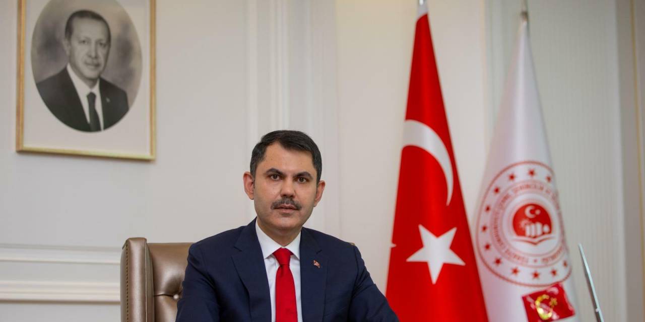 Sındırgı'da 6,1 büyüklüğünde deprem sonrası Hasar tespit çalışmaları başladı