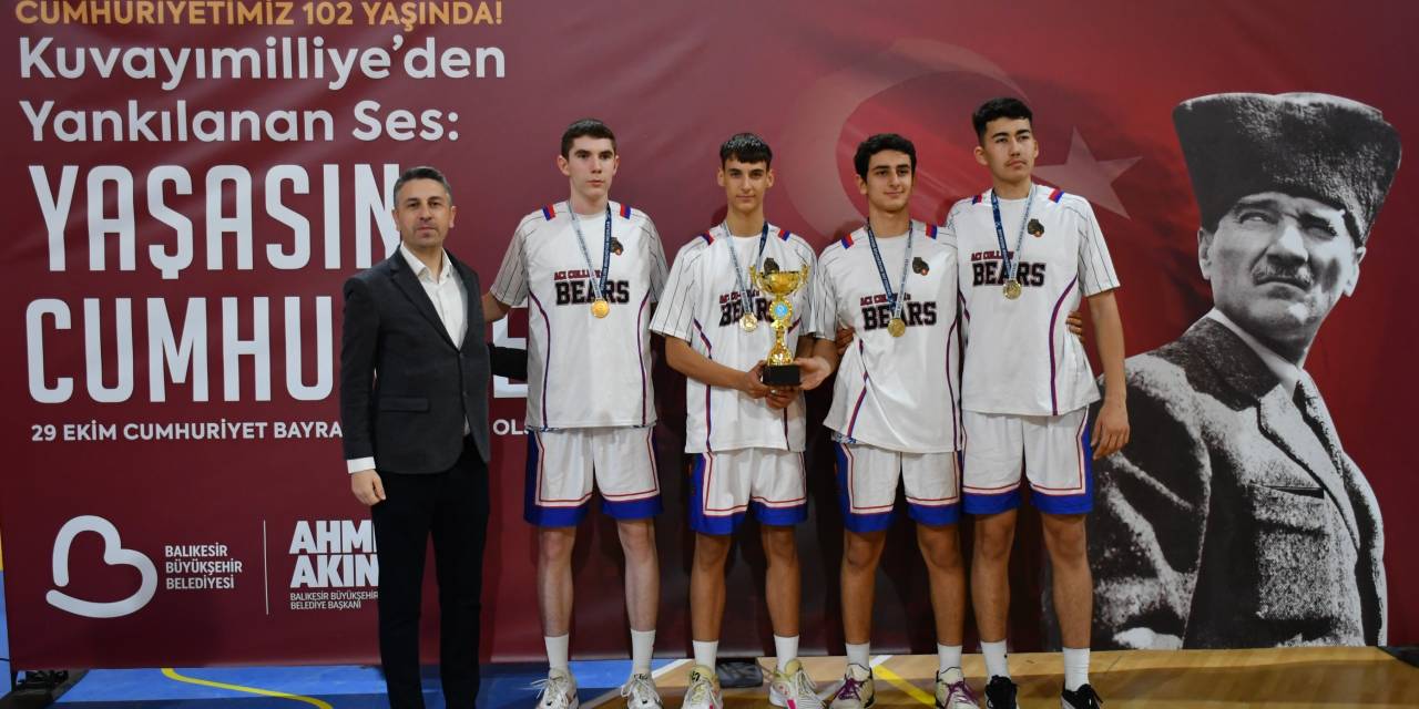 Balıkesir'de 29 Ekim coşkusu dorukta