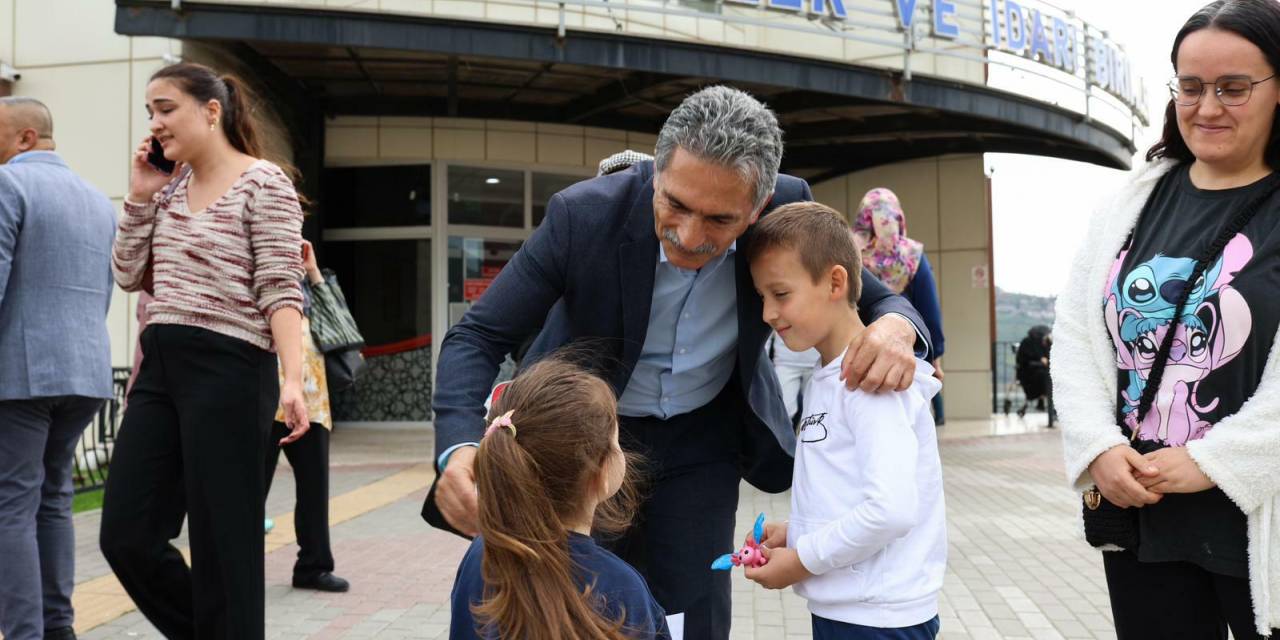 Başkan Deviren, Gemlik Hastanesi'ni Ziyaret Etti