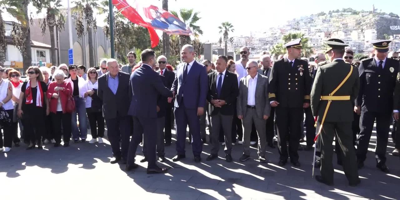 Kuşadası'nda Cumhuriyet Bayramı coşkusu başladı