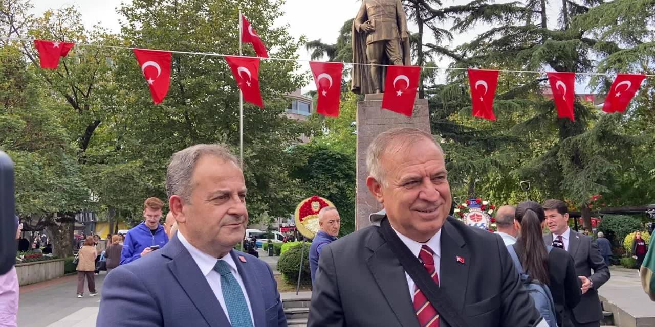 Zeybek: 'İmamoğlu'na yönelik Casusluk iftirası asılsızdır'