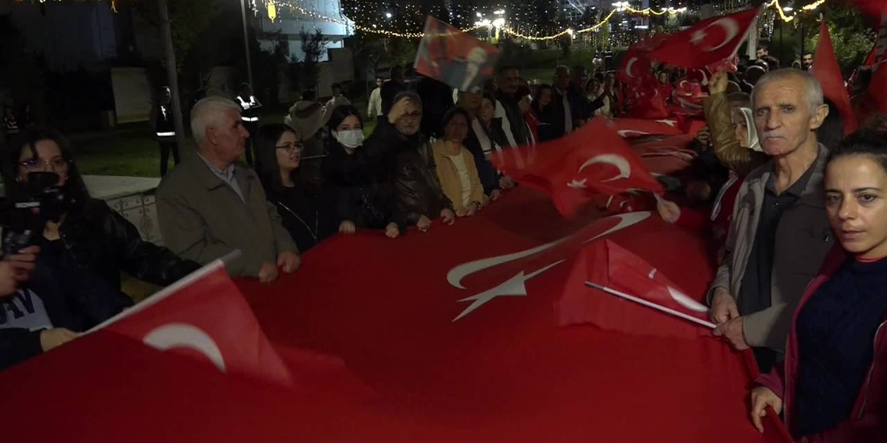 Cumhuriyet Yürüyüşü Malatya’da Coşkuyla Gerçekleşti