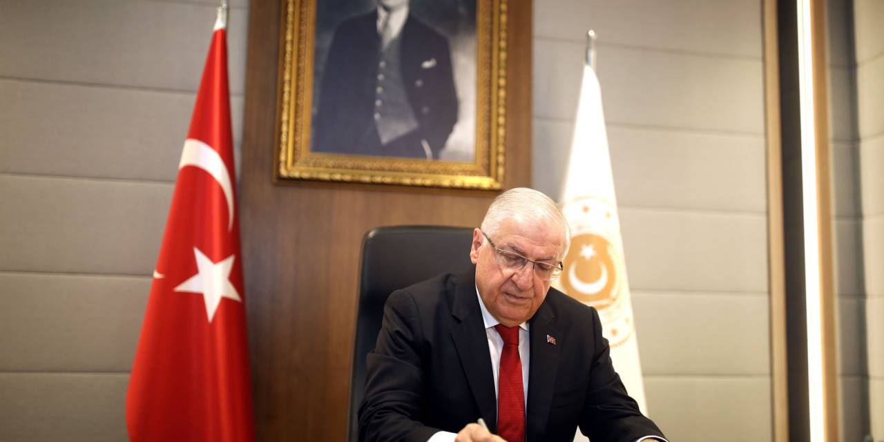 Bakan Güler'den 29 Ekim mesajı: Atatürk’ün hedefi, bize yön vermeye devam ediyor