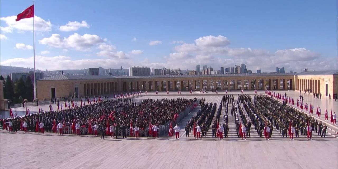 Cumhurbaşkanı Erdoğan, Anıtkabir'de Ata'nın huzurunda