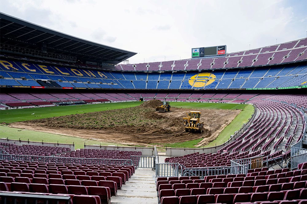 Camp Nou inşaatı İspanya'da tartışmalara yol açtı