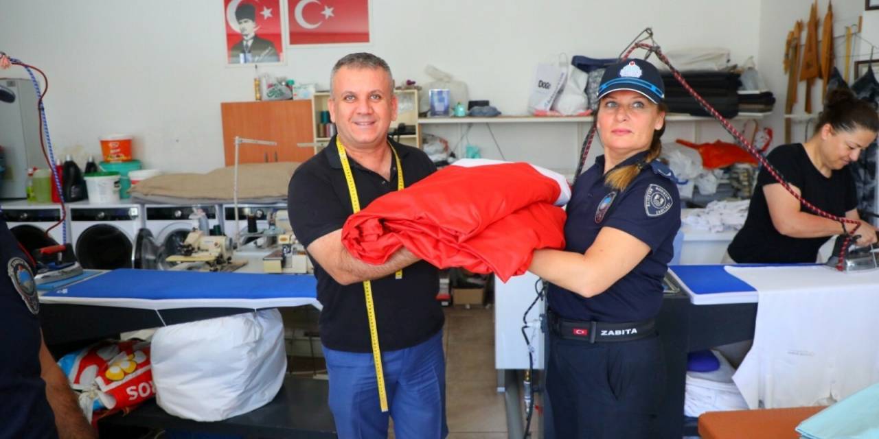 Bodrum Belediyesi'nden terzi Ali Akay'a anlamlı teşekkür