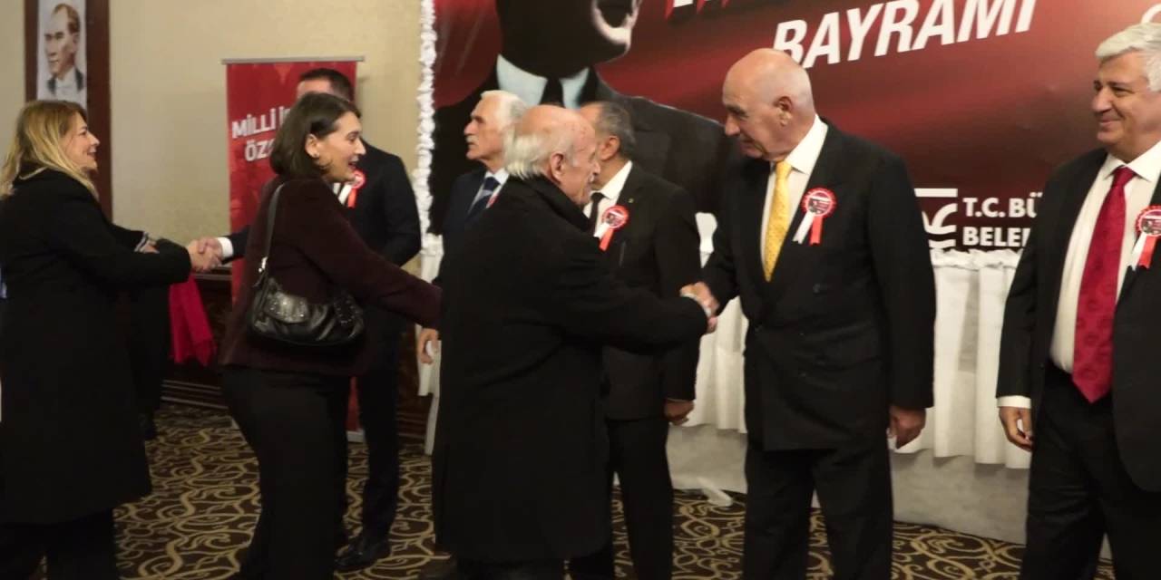 Hasan Akgün'den Cumhuriyet Balosu'na mesaj: "Silivri’nin duvarlarında dalgalanan Türk bayrağı, Cumhuriyet’in zaferidir"