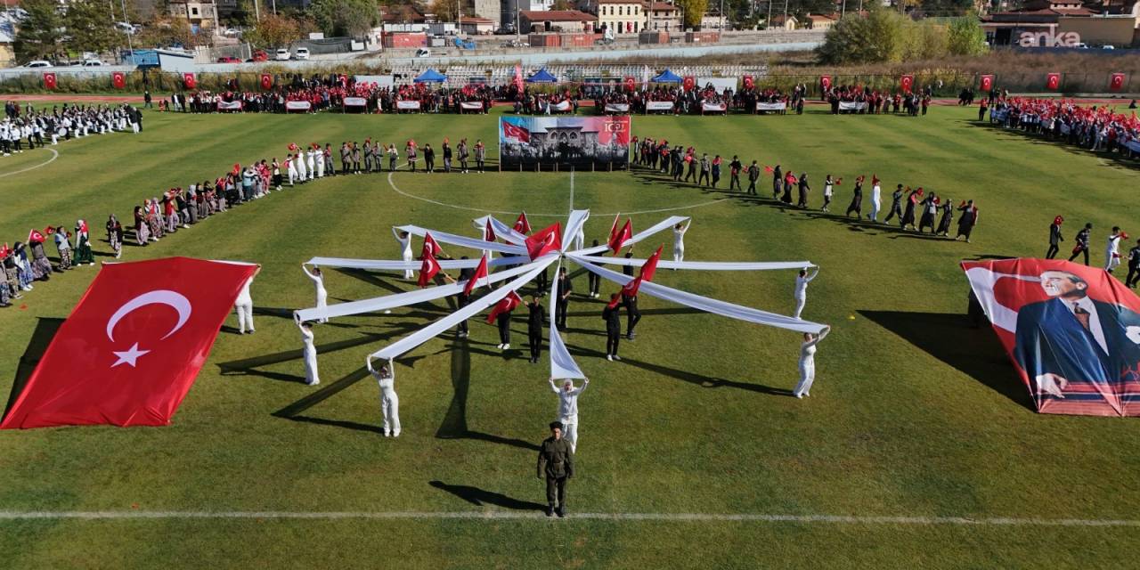 Bozüyük'te Cumhuriyet Bayramı heyecan dolu etkinliklerle kutlanıyor