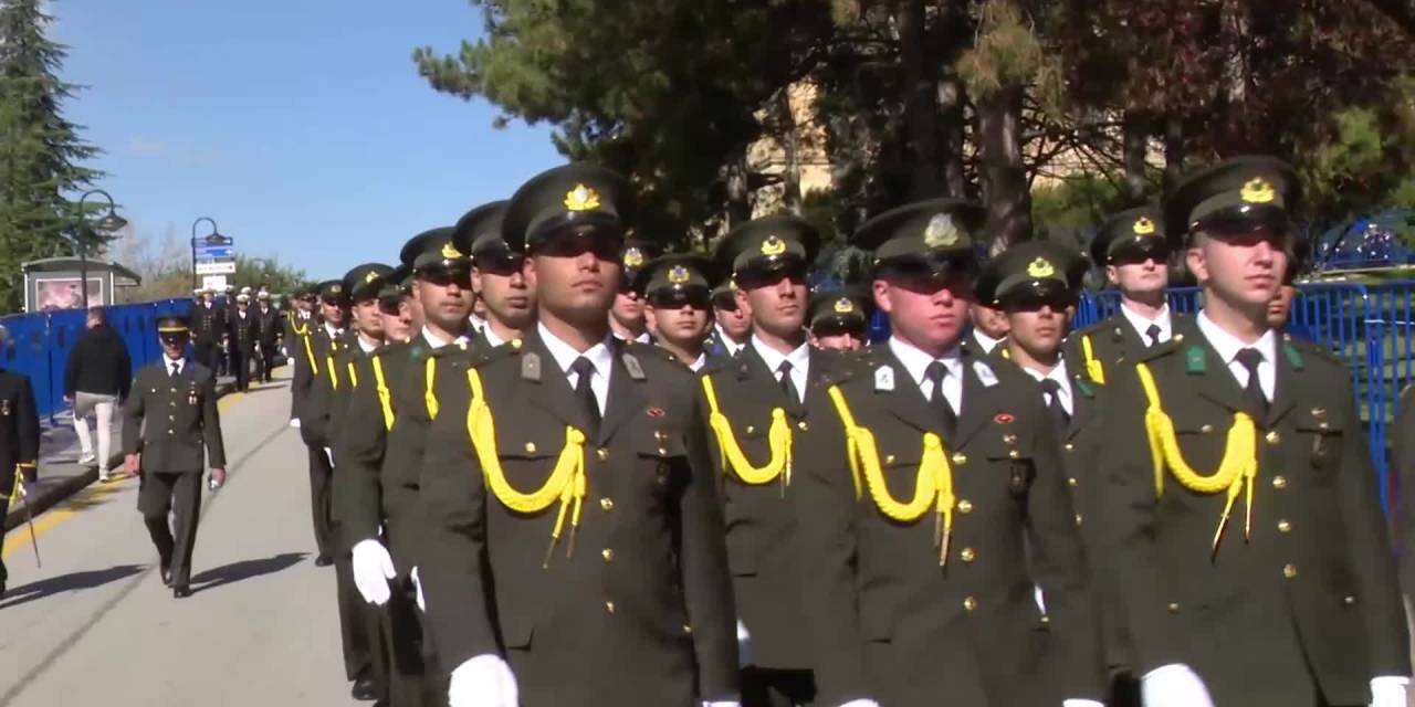 Cumhuriyet coşkusu Anıtkabir’de zirveye ulaştı