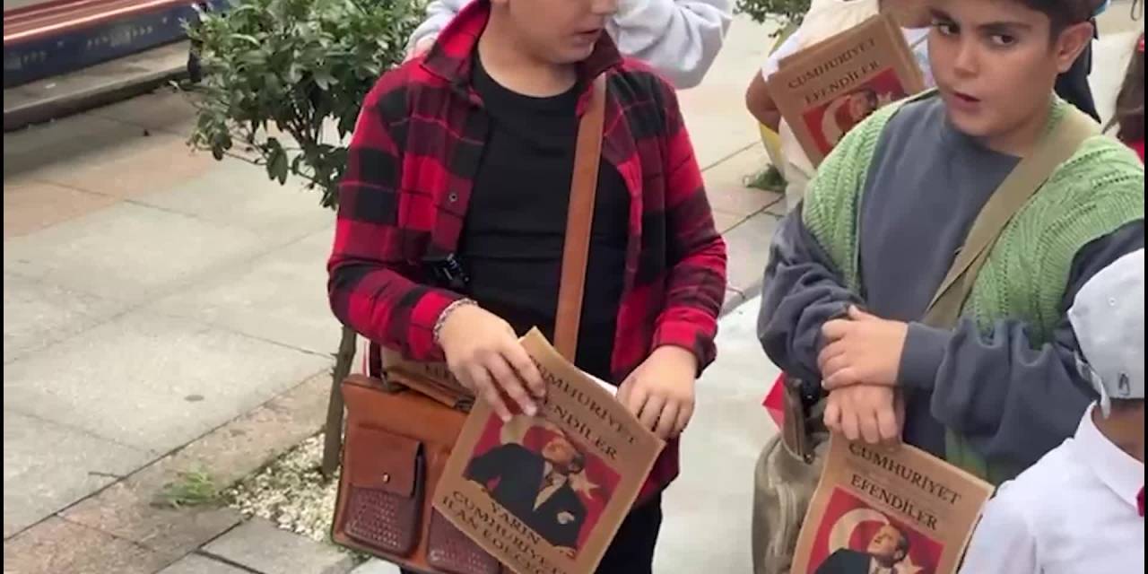 Cumhuriyet'in 102. yılı Fındıklı'da coşkuyla kutlandı