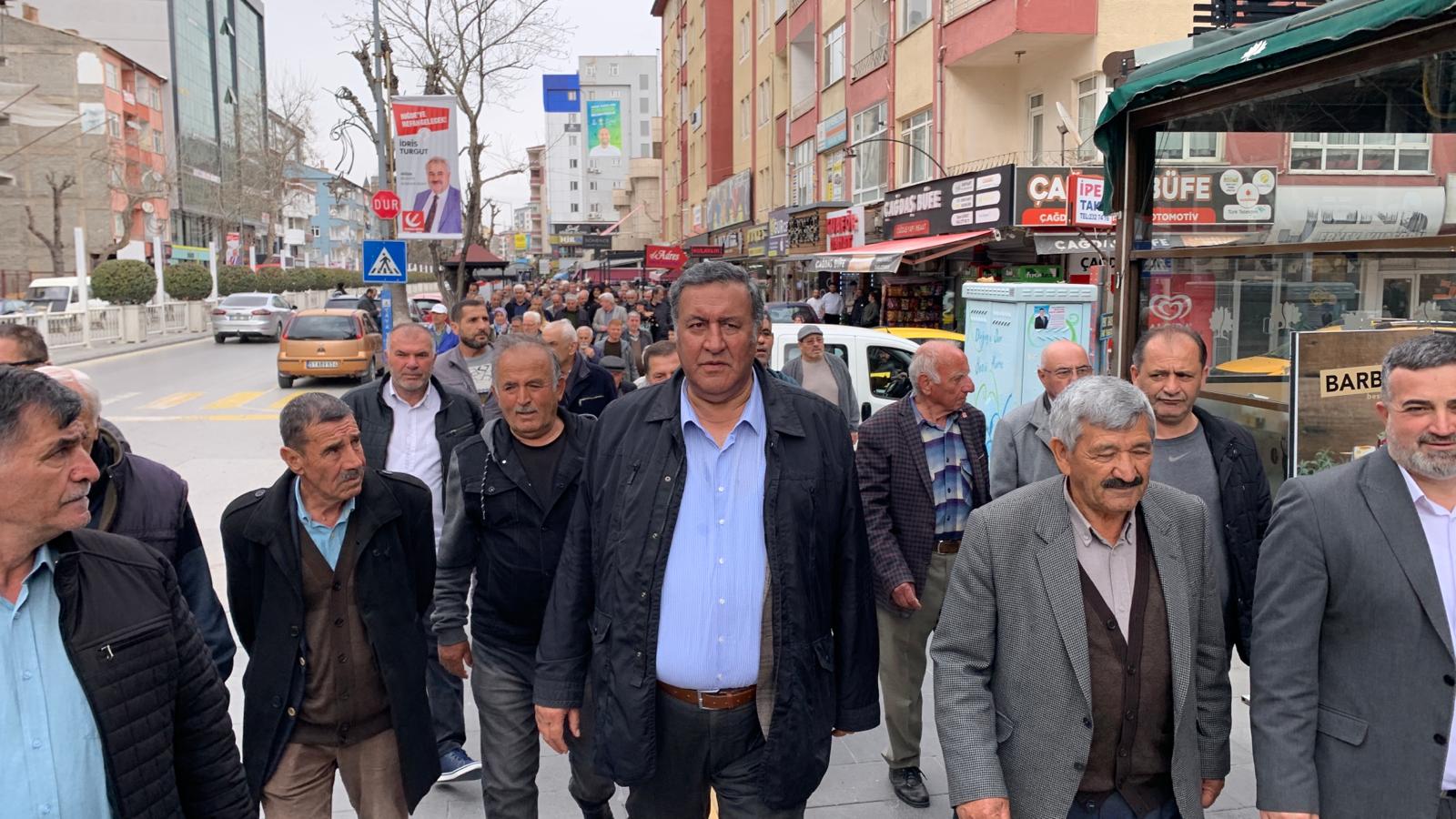 CHP'li Gürer: AKP bayram gelmiş neyime dedirtti