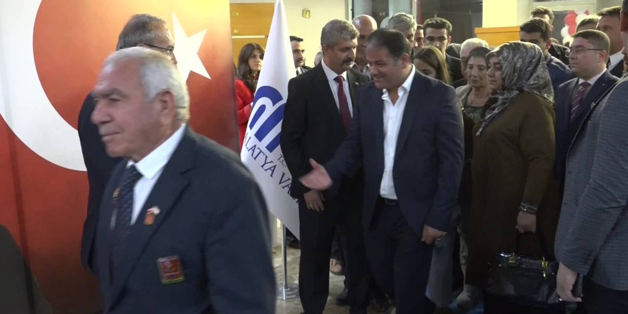 Cumhuriyet Bayramı kutlaması Malatya'da yapıldı