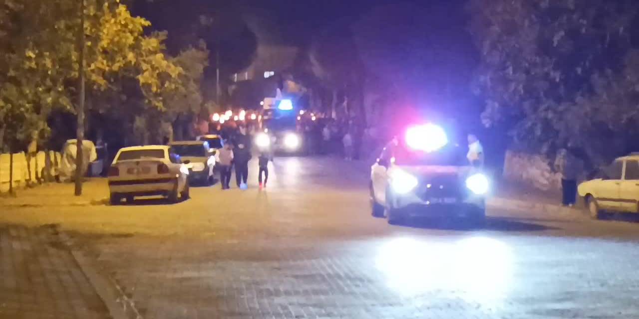 Karacasu'da Cumhuriyet coşkusu fener alayıyla kutlandı