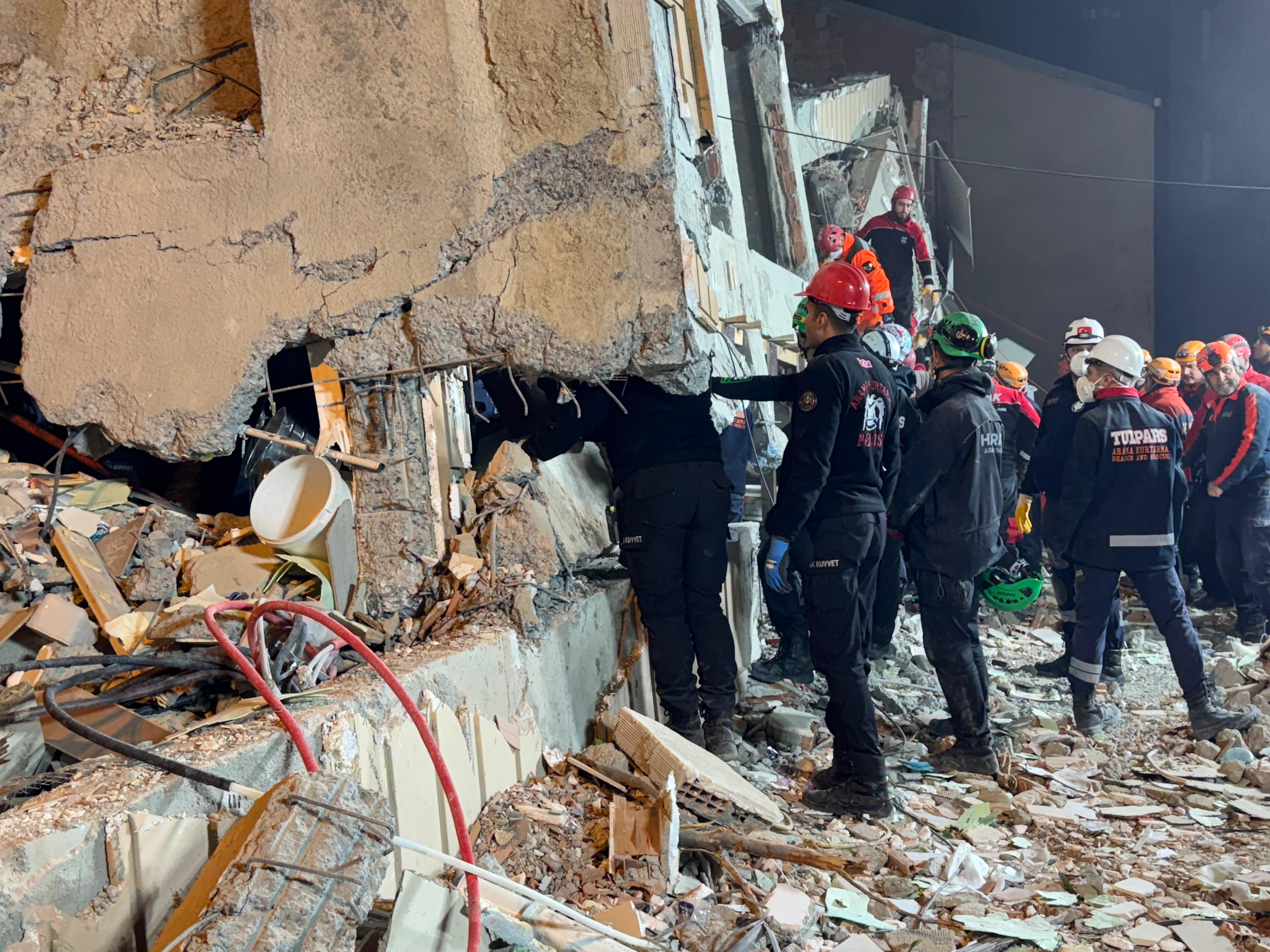 Gebze’de çöken binada acı bilanço: Bilir ailesinden sadece bir kişi kurtuldu