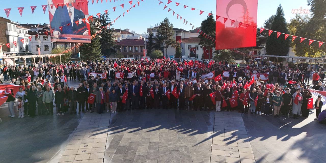 Bozüyük'te büyük coşkuyla 'Cumhuriyet Yürüyüşü'