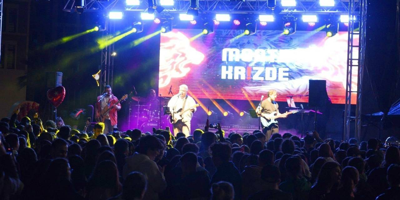 Giresun'da Cumhuriyet Bayramı coşkusu "Monte Krizde" ile kutlandı