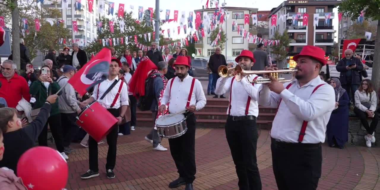 Kartal'da Cumhuriyet Bayramı coşkusu