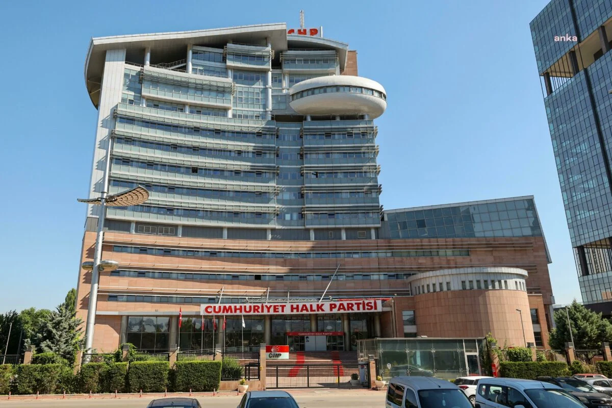 CHP'den 'Sandığa Karşı Yargı' raporu: ‘Sandığın değil yargının belirleyici kılındığı yeni bir rejim denemesi’