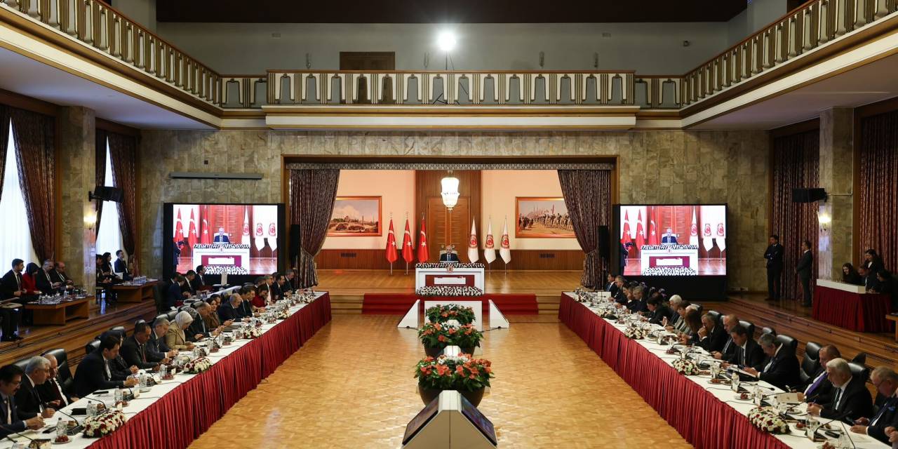 Komisyon toplantısı sona erdi: Hakan Fidan ve Yılmaz Tunç dinlendi