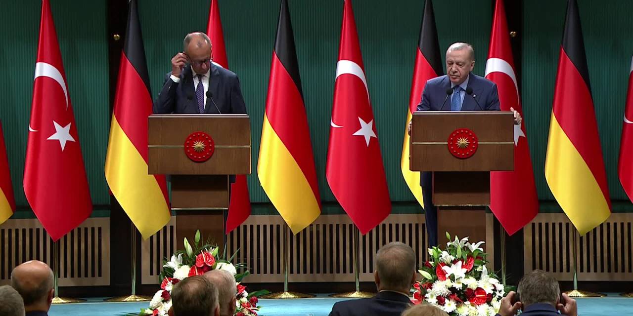 Erdoğan'dan hukuk devleti açıklaması: 'Kimse hukuku çiğneyemez'