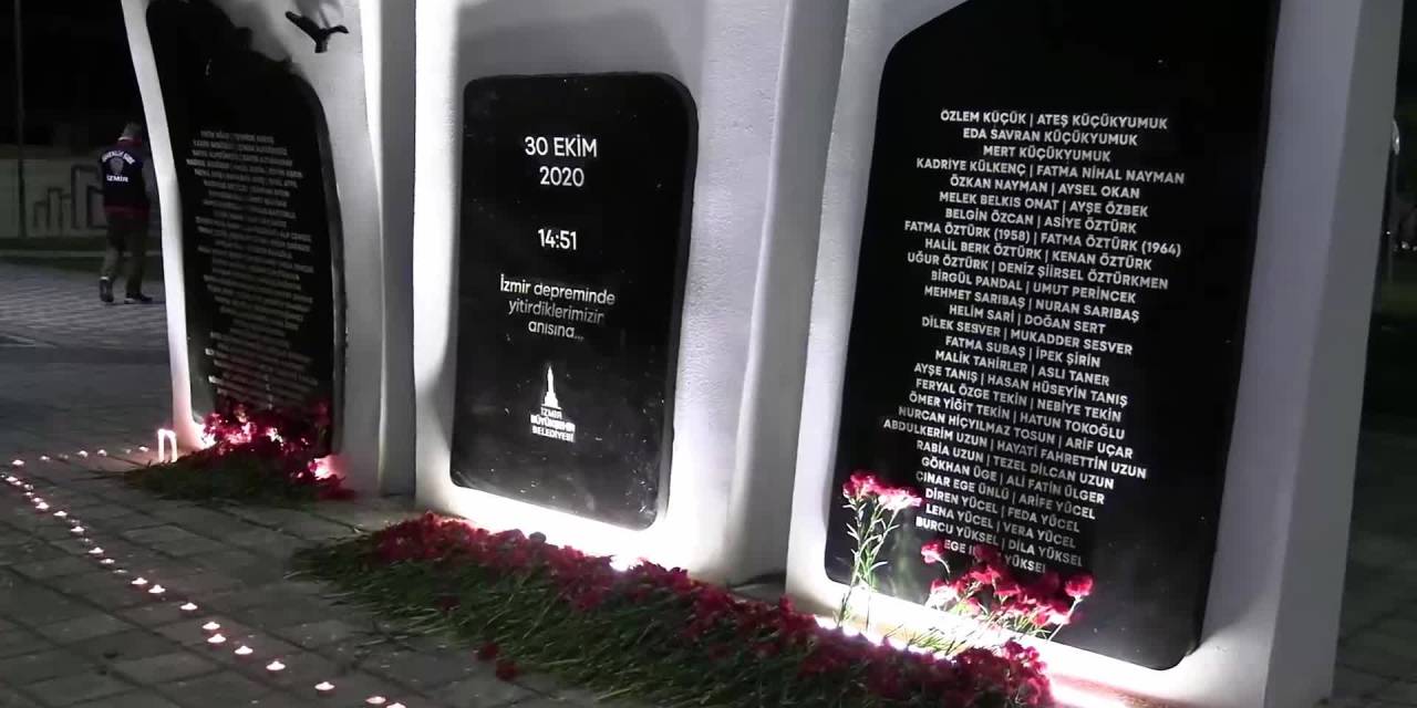 İzmir’de anma töreninde deprem mesajı: İhmali önceliklendirin