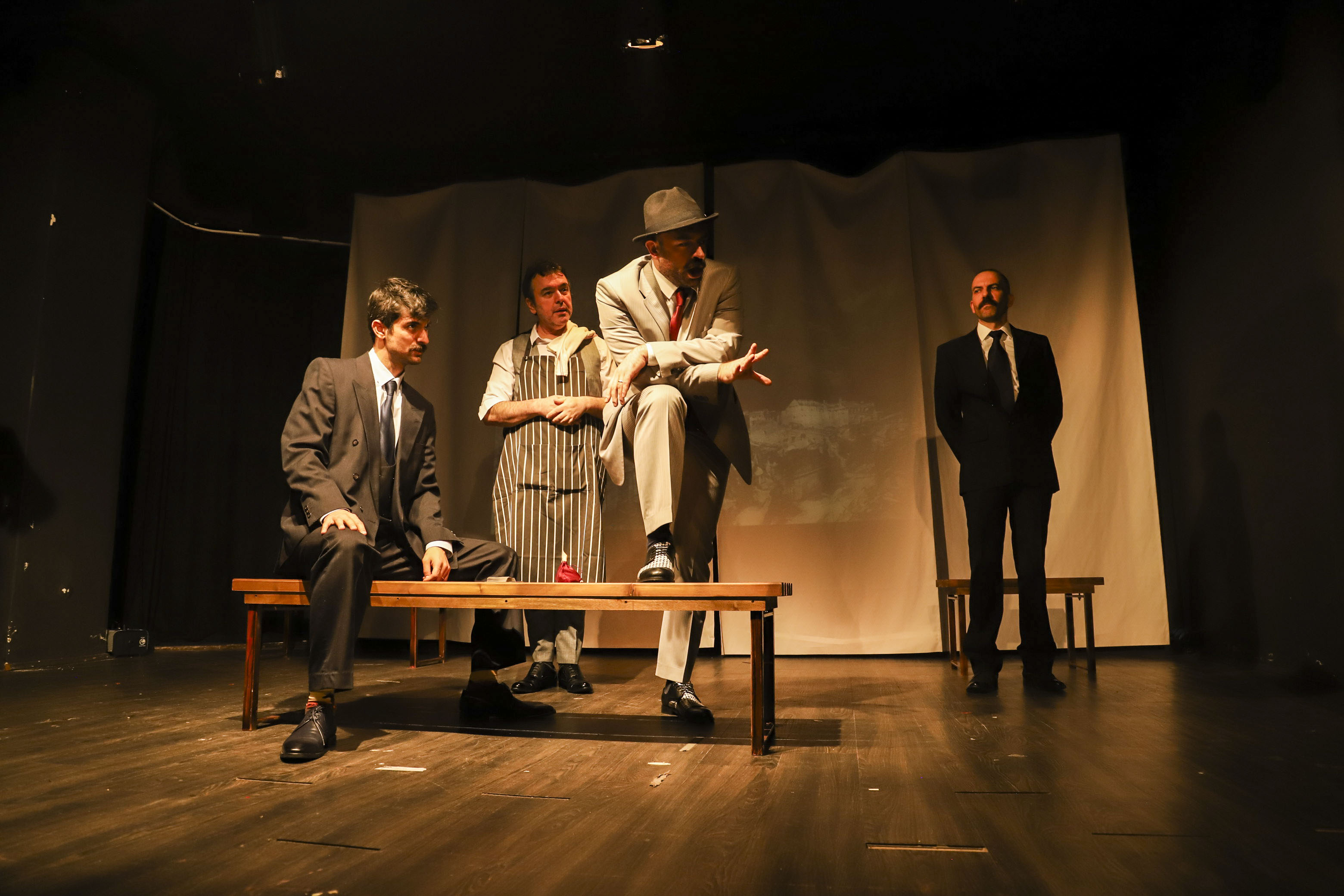 Çiçekçi Sokağı seyirciyle buluşuyor: Pera’da tutku ve sırlarla örülü bir hikâye