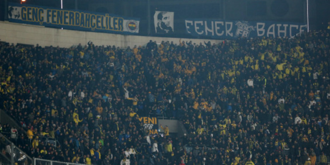 Fenerbahçe'de derbi biletleri krizi! Tribün grupları, Sadettin Saran'a öfkeli