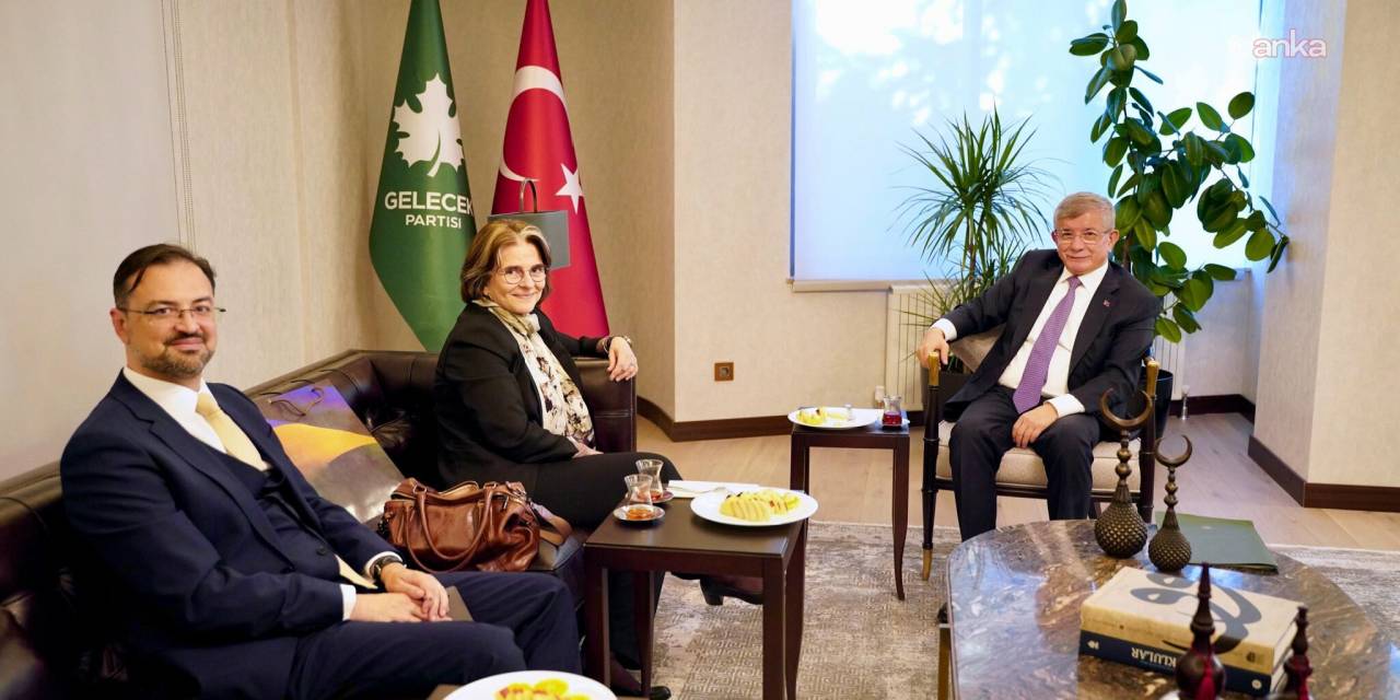 Brezilya'nın Büyükelçisi Neves, Davutoğlu'nu ziyaret etti