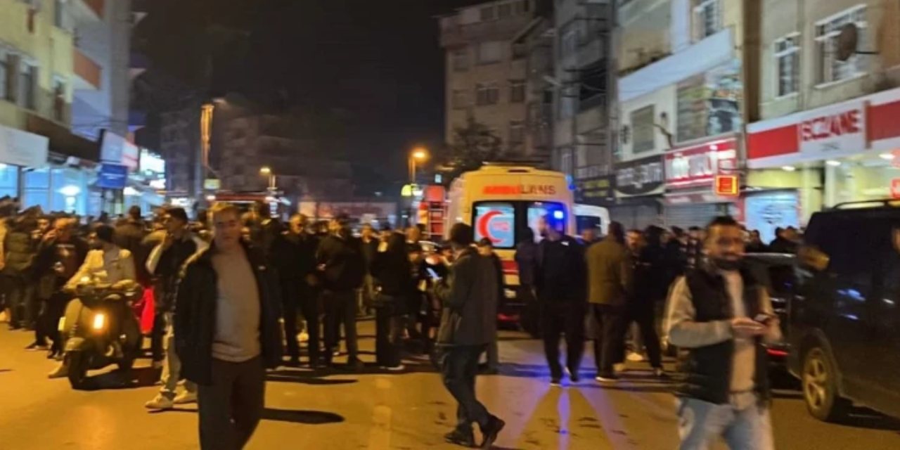 Gebze'de kabus sürüyor: Yıkılan binanın yakınındaki 12 bina mühürlendi