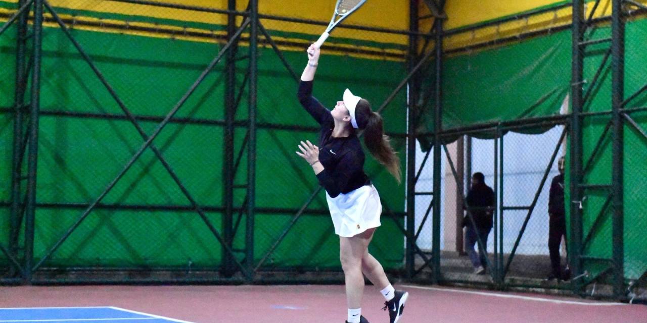 Cumhuriyet Bayramı Tenis Turnuvası Ortahisar’da tam gaz