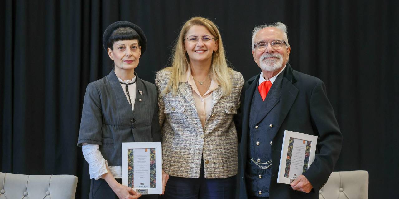 Bu haftaki Bakırköy Muhabbeti'nde konuklar Emre Kongar ve Zülal Kalkandelen'di