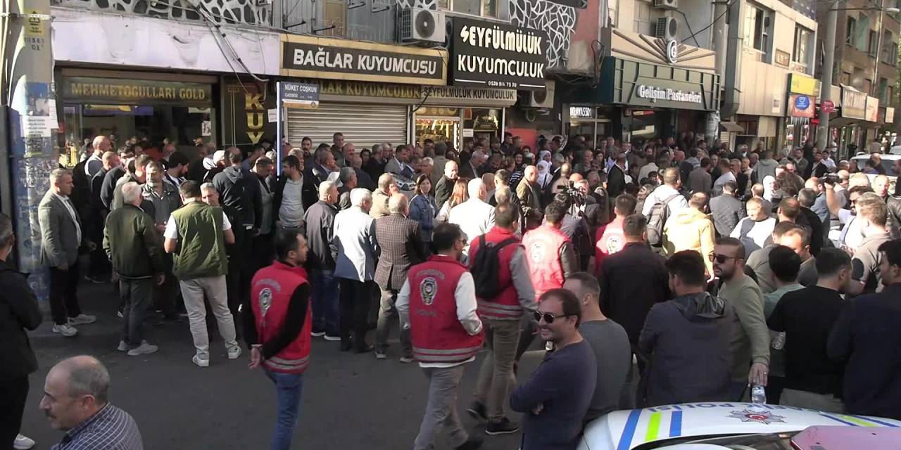 Dünya Kobani Günü Diyarbakır'da kutlandı