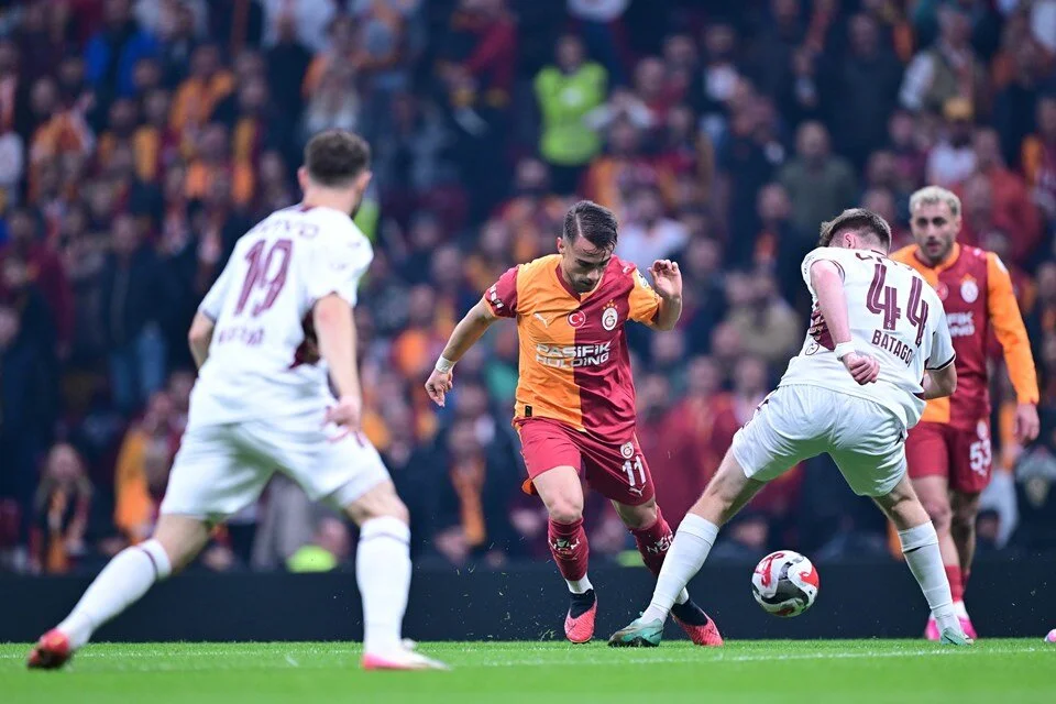 Galatasaray ile Trabzonspor derbisinde kazanan çıkmadı