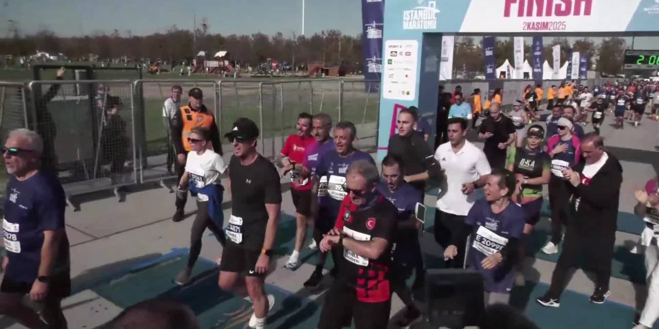 Özgür Özel İstanbul Maratonu'nda: Yüreğimiz buruk, ev sahibi hapiste