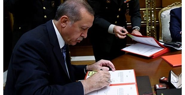 Erdoğan iki bakan yardımcısı bir rektör atadı