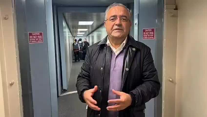 Tanrıkulu Dublin'de gençlerle bir araya geldi: Eğitimli gençlerin Türkiye'den umudu kalmadı