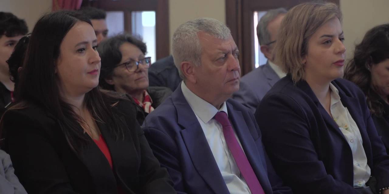 Osmangazi'de Cumhuriyet'i Anlamak İçin Panel Gerçekleştirildi