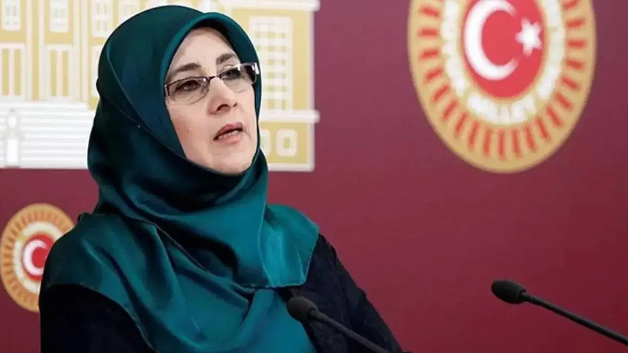 Eski HDP Milletvekili Hüda Kaya cezaevinde