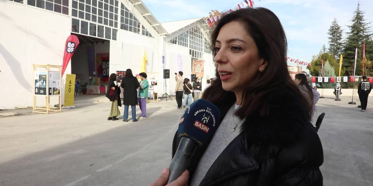 AOÇ'deki hangarlar sanat ve kültürle buluştu: PlaceMaking Festivali başkentlilerle buluştu