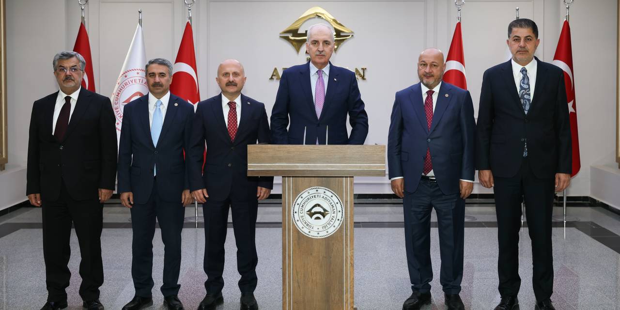 Kurtulmuş, Adıyaman'da valilik ve belediyeyi ziyaret etti