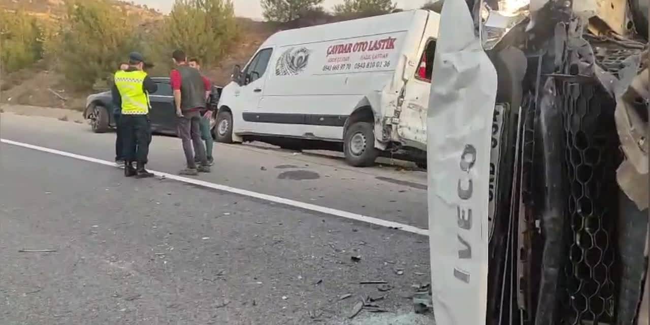 Bilecik'te zincirleme kaza: 3 kişi yaralandı