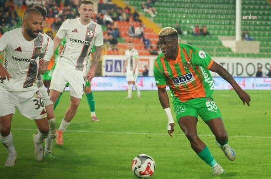 Alanyaspor ve Gaziantep FK, golsüz berabere