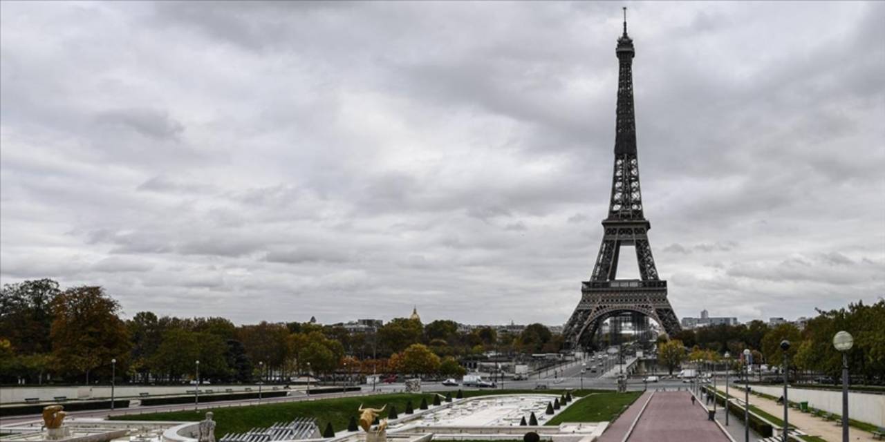 Paris'ten bir soygun haberi daha: 200 milyon avroluk mücevherler gitti