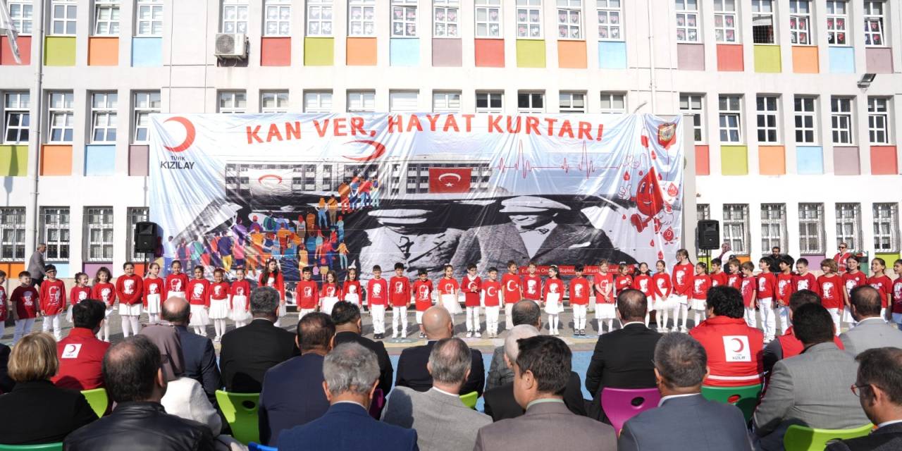 Kartal’da Kızılay Haftası coşkuyla kutlandı