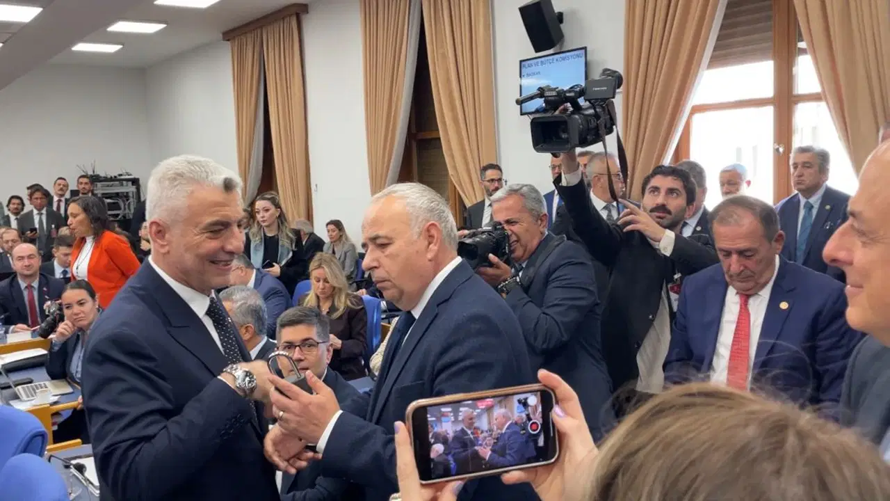 CHP'li vekillerden Bakan Bolat'a ‘uyuşturucu’ tepkisi