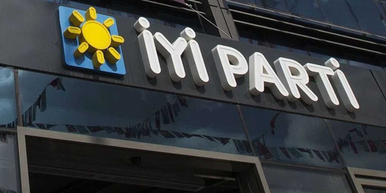 İYİ Parti ‘Siz bunu okurken’ diyen AKP'ye QR kodla yanıt verdi