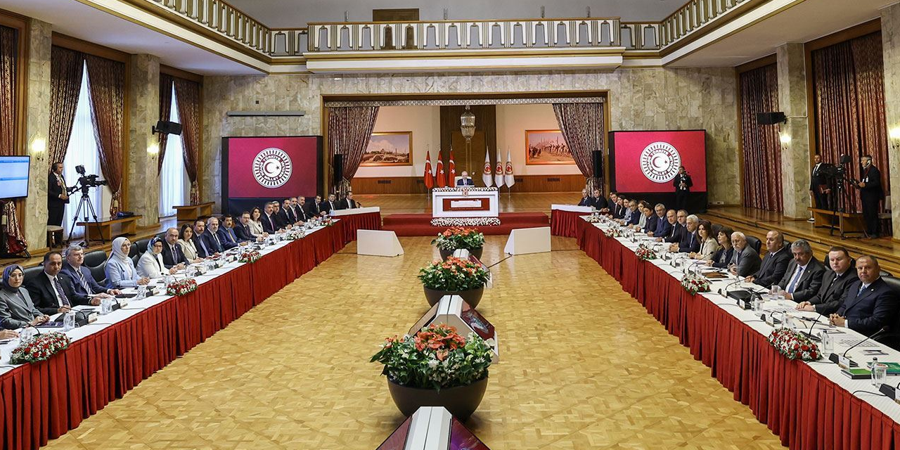 'Süreç' komisyonu toplantısı ertelendi