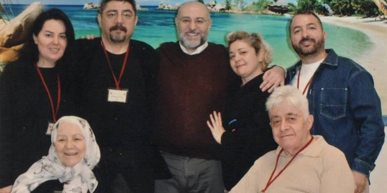 İPA Başkanı Buğra Gökce'den Aile Bakanı'na fotoğraflı yanıt