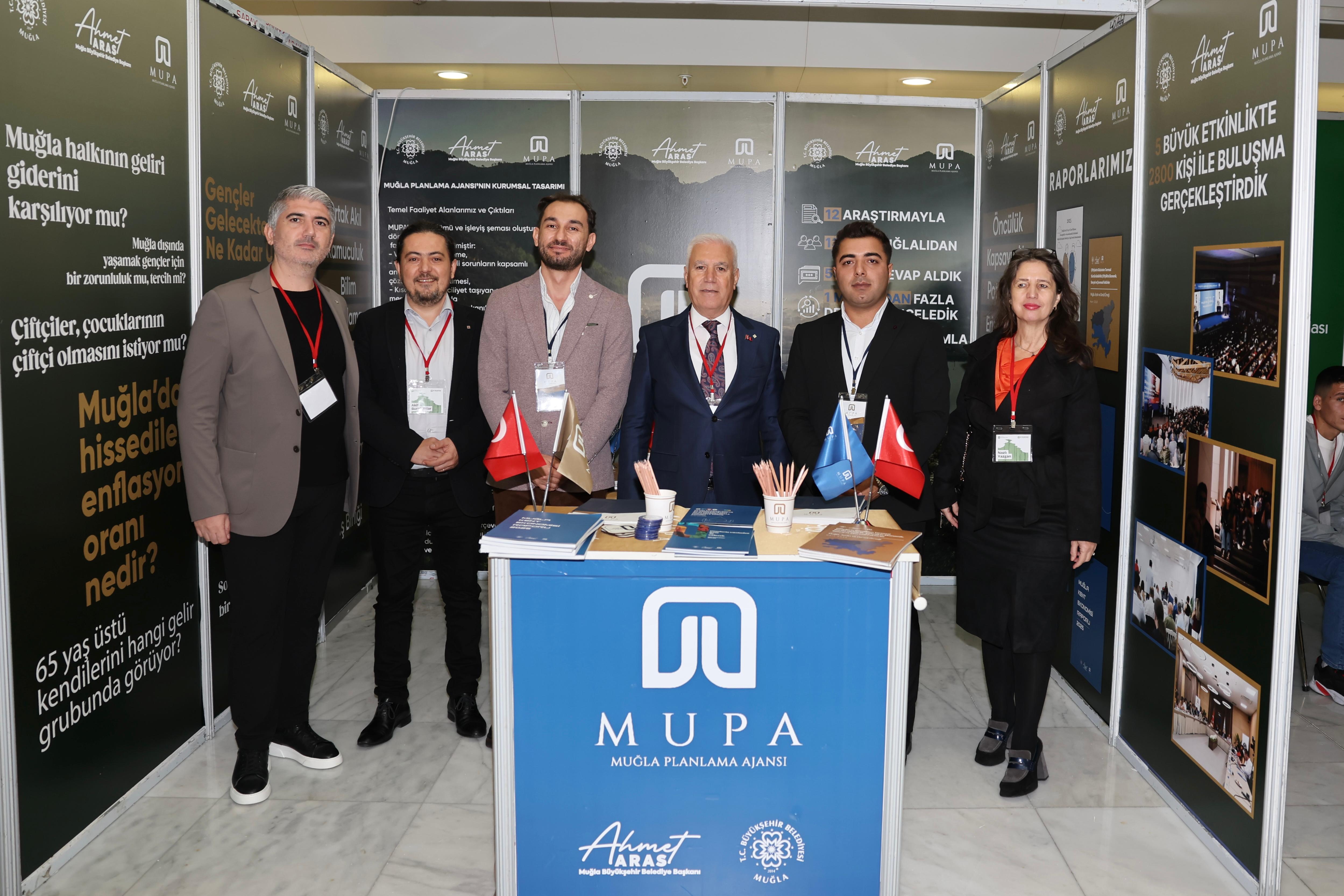 Bursa modeli Türkiye’ye örnek olacak: Bozbey’den kent anayasası vurgusu