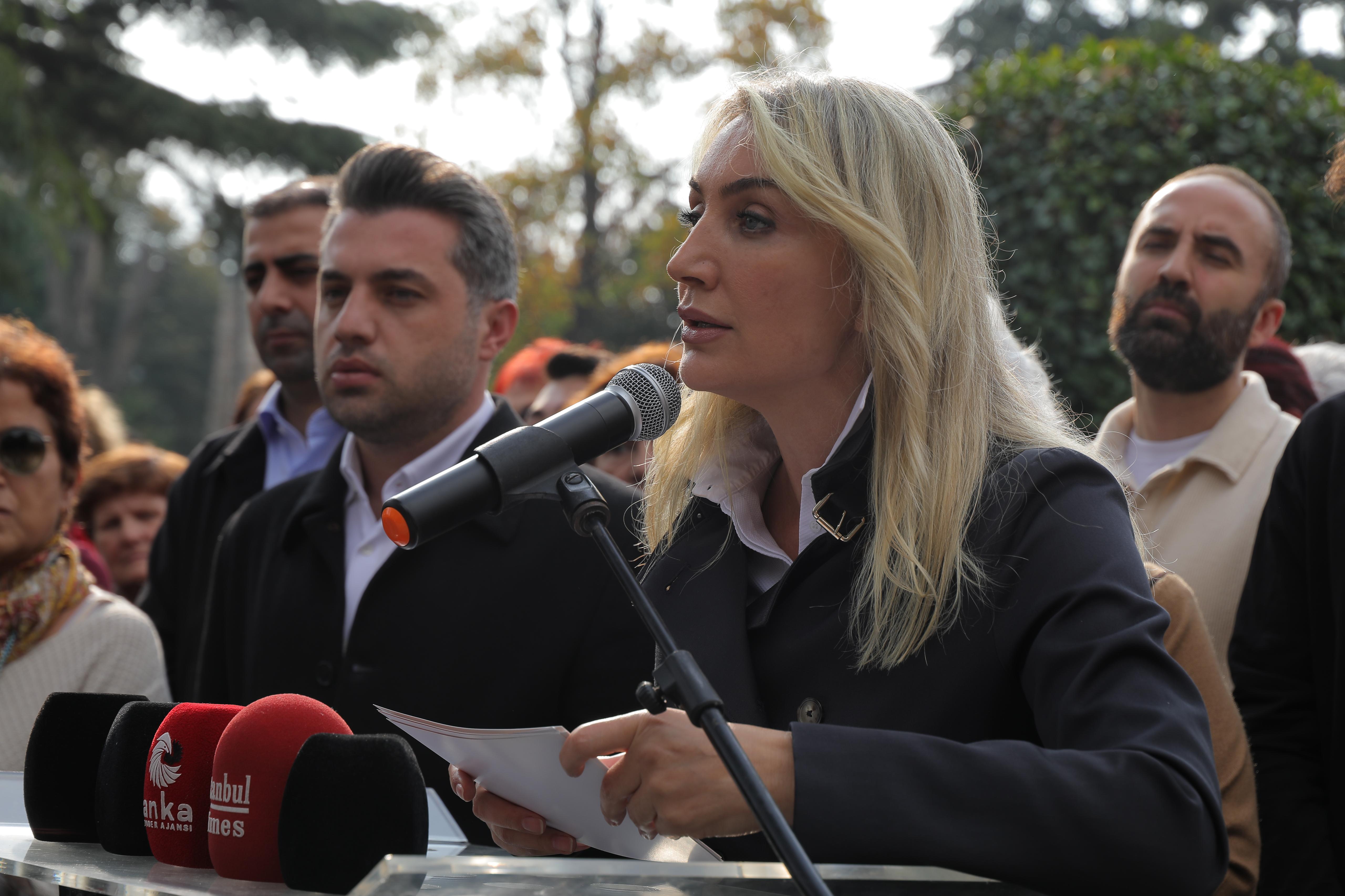 Dilek İmamoğlu Saraçhane Parkı’nda konuştu: Sadece Ekrem İmamoğlu değil, halkın da haber alma hakkı engelleniyor